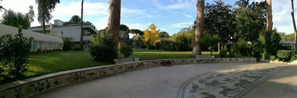 Casa Per Ferie Cardinal G. Guarino Roma Exterior foto
